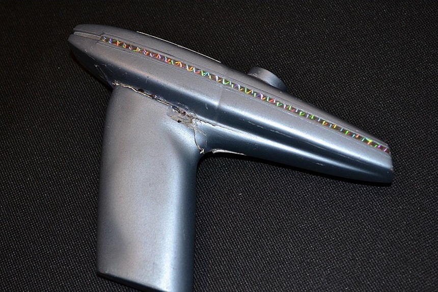 Star Trek II: The Wrath of Khan Starfleet Phaser